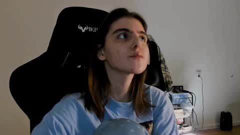 Emma online show from February 2025 07:38:01 PM