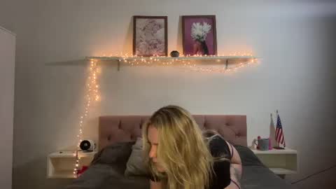 emmaonlyx1 online show from July 2026 03:05:02 AM