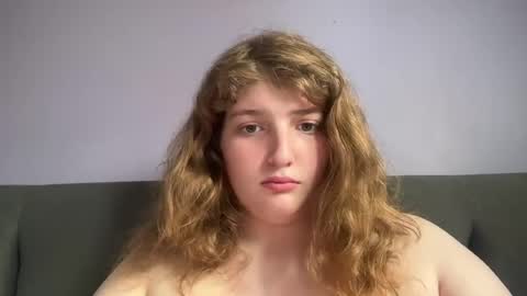 emmarolls123 online show from July 2026 10:23:01 PM
