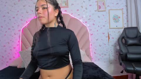 emmarosse_02 online show from January 2025 12:24:01 PM