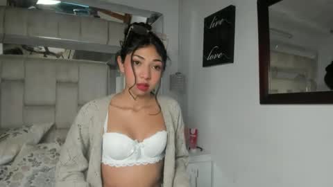 Emma online show from March 2026 06:42:01 AM