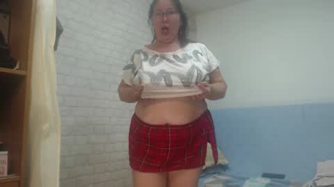 emmasquirt69 online show from November 2025 09:09:01 PM