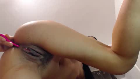 Emma online show from February 2025 10:43:01 PM