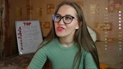 Mia online show from March 2025 12:41:01 PM