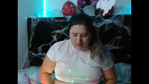emmatower online show from October 2025 07:47:02 PM