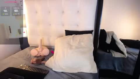 Snapshot of emmawatsom_ chatting on February 2025 03:54:01 PM Emma watsom online show from February 2025 03:54:01 PM