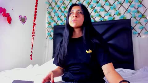  Emma  online show from February 2026 06:28:01 PM