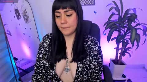 Snapshot of emmax_x chatting on January 2025 11:00:02 AM EMMA online show from January 2025 11:00:02 AM