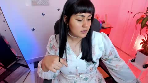 Snapshot of emmax_x chatting on January 2025 02:25:01 PM EMMA online show from January 2025 02:25:01 PM