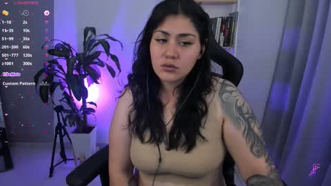 Snapshot of emmax_x chatting on November 2025 02:32:02 AM EMMA online show from November 2025 02:32:02 AM