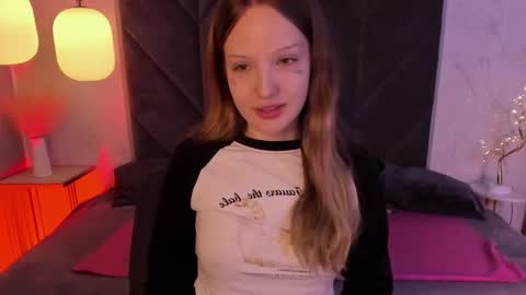 Snapshot of emmazing_ chatting on December 2025 09:00:01 PM Iris online show from December 2025 09:00:01 PM