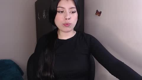 Emily  Independent model online show from November 2025 10:59:02 PM