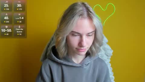 Emmi online show from October 2025 06:06:02 AM