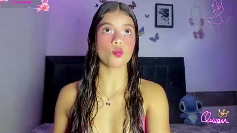 Snapshot of emmie_bunny chatting on June 2026 10:23:01 PM Emmie online show from June 2026 10:23:01 PM