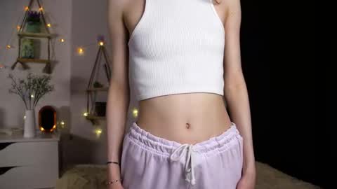 emmie_everly online show from October 2025 07:34:01 PM