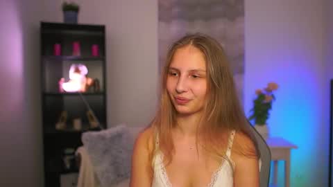 Emmie online show from March 2026 07:53:01 PM