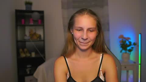 Emmie online show from June 2026 07:04:02 PM