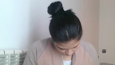 Snapshot of emmie_xxx chatting on December 2024 03:39:01 PM emmie online show from December 2024 03:39:01 PM