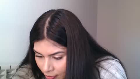 Snapshot of emmie_xxx chatting on February 2025 02:02:01 PM emmie online show from February 2025 02:02:01 PM