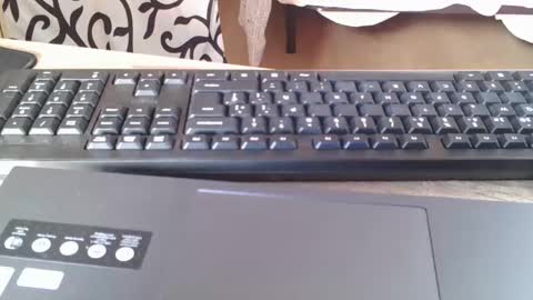 Snapshot of emmie_xxx chatting on February 2025 09:09:02 AM emmie online show from February 2025 09:09:02 AM