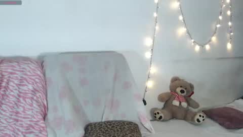 Emely online show from June 2026 04:37:01 AM