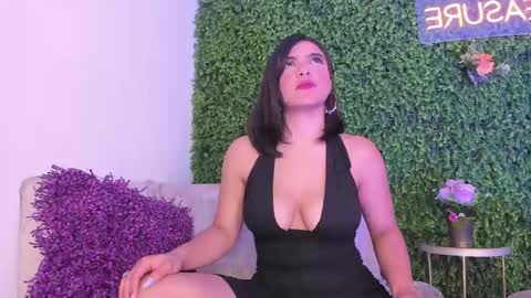 Emmiily online show from March 2025 03:30:01 AM