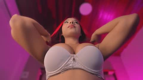 Snapshot of emmily_savage chatting on November 2025 11:43:02 AM online show from November 2025 11:43:02 AM