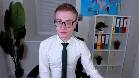 Snapshot of emmit_barker chatting on February 2026 03:46:02 AM Emmit online show from February 2026 03:46:02 AM