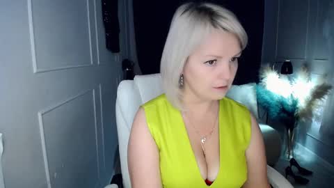 Snapshot of emmmam chatting on February 2026 09:57:01 AM emmmam online show from February 2026 09:57:01 AM