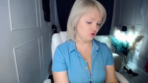 Snapshot of emmmam chatting on February 2026 07:20:01 AM emmmam online show from February 2026 07:20:01 AM