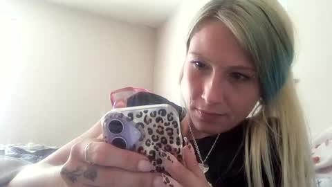 Snapshot of emmwarr1514 chatting on June 2026 07:49:01 PM emmwarr1514 online show from June 2026 07:49:01 PM