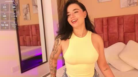 emmy_danielss online show from March 2026 11:32:01 AM