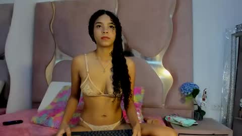 Snapshot of emmy_htt chatting on June 2026 02:21:02 PM Emmy htt online show from June 2026 02:21:02 PM