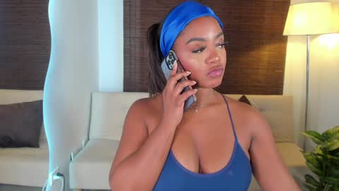 emmy_jacksson online show from January 2025 12:57:02 AM