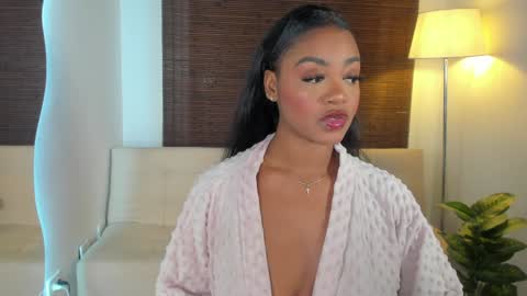 emmy_jacksson online show from January 2025 12:06:02 AM