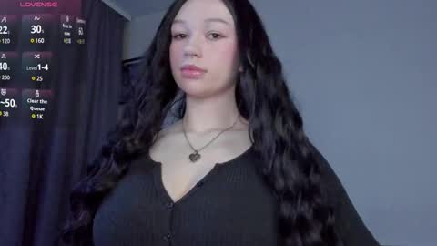 Snapshot of emmy_m00n chatting on March 2025 12:39:02 AM Emily Johny online show from March 2025 12:39:02 AM