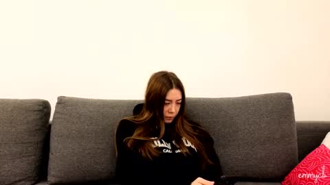 Em online show from March 2026 03:05:01 PM