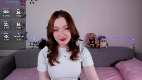 Snapshot of emmyflower chatting on February 2025 05:36:01 PM emmyflower online show from February 2025 05:36:01 PM