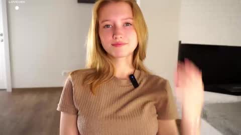 Snapshot of emmyleri chatting on September 2025 11:32:01 AM Emmy online show from September 2025 11:32:01 AM