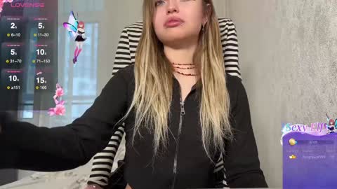 Snapshot of emo_couple666 chatting on December 2024 05:57:02 AM Gabriel Elizabeth online show from December 2024 05:57:02 AM