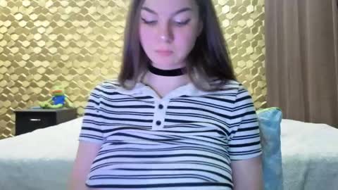 Emo online show from May 2026 04:03:02 PM