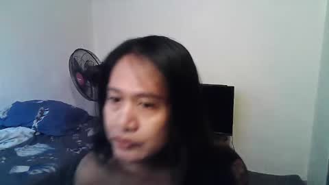 Snapshot of emoterah123smile chatting on February 2025 03:54:01 AM Emotera online show from February 2025 03:54:01 AM