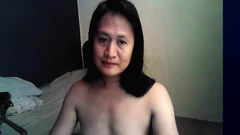 Snapshot of emoterah123smile chatting on November 2025 04:12:02 PM Emotera online show from November 2025 04:12:02 PM