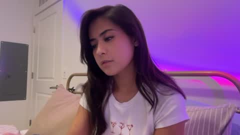 empressmonaa online show from July 2026 04:59:02 AM
