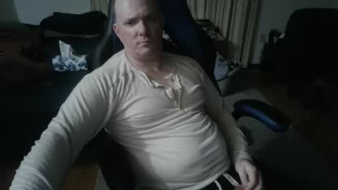 Snapshot of emsguy1 chatting on March 2026 03:43:02 AM Matt online show from March 2026 03:43:02 AM