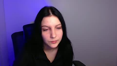 Snapshot of emxma chatting on November 2025 01:55:01 PM Emma online show from November 2025 01:55:01 PM