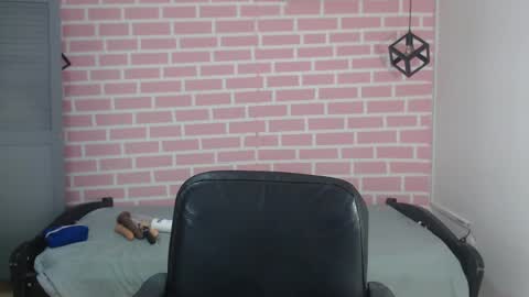 Emy online show from January 2025 10:08:02 PM