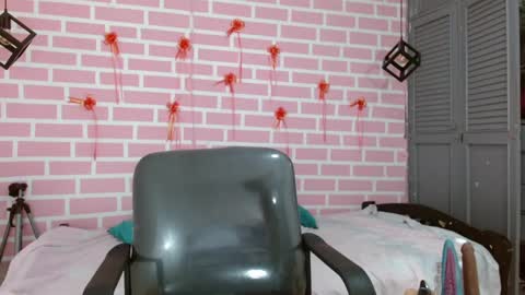 Emy online show from March 2025 08:12:01 PM