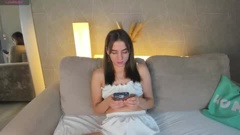 emy__angel online show from February 2026 11:57:02 PM