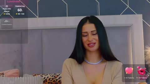 Snapshot of emylaveau chatting on October 2025 07:34:02 AM Emy online show from October 2025 07:34:02 AM